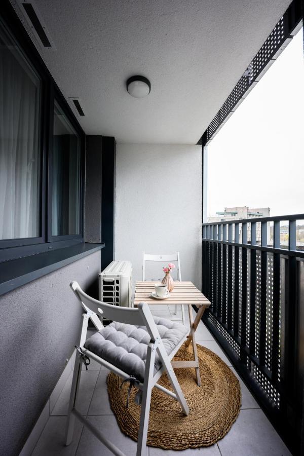 Native Apartments Barska 69 Krakow Dış mekan fotoğraf