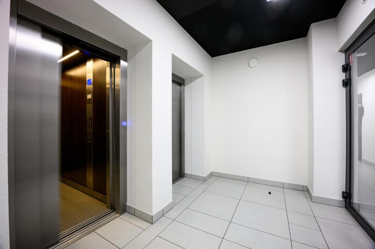 Native Apartments Barska 69 Krakow Dış mekan fotoğraf